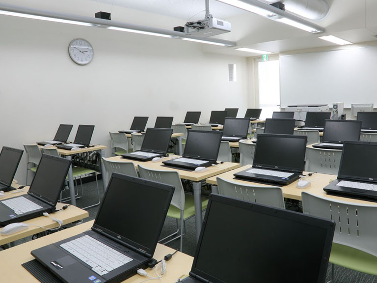 M301教室（情報機器室）