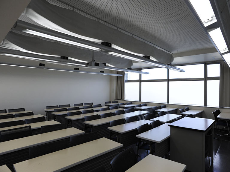 教室（M601）